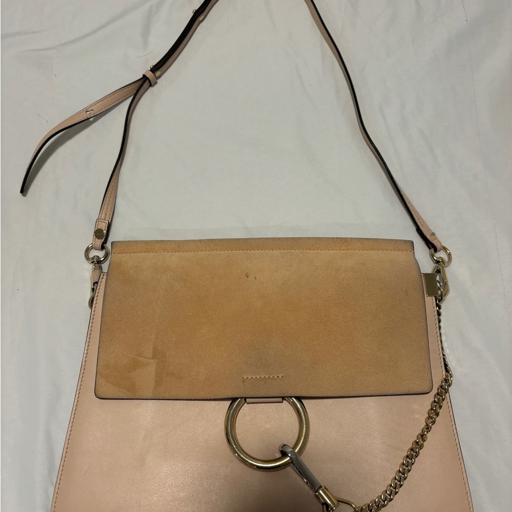 Chloé
Leather Faye Shoulder Bag Medium